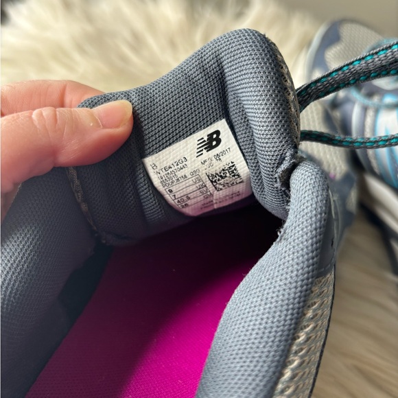New Balance grey V8 running athletic walking shoes womens 9 - Picture 5 of 6